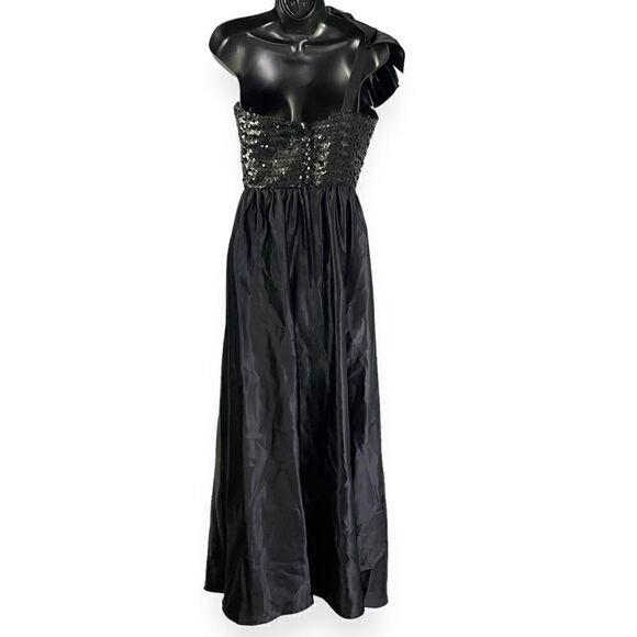 One Shoulder Black Vintage Sequin Gown Bow ILGWU Made 9 - Picture 14 of 14